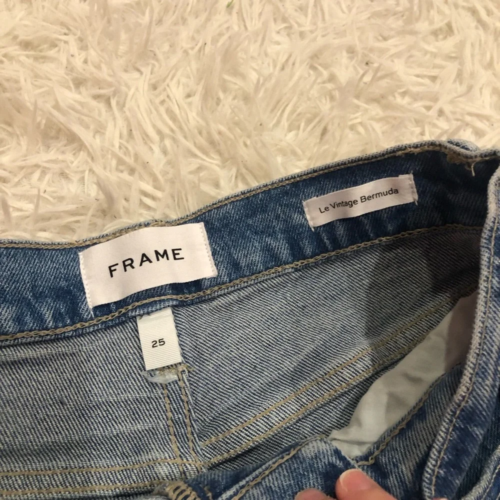 Frame denim Le Vintage‎ Bermuda Shorts Light Wash Size 25